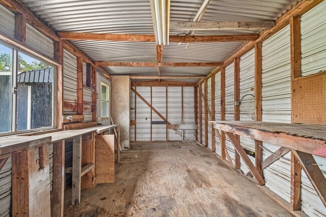 Building Photo - 605 Bishop St