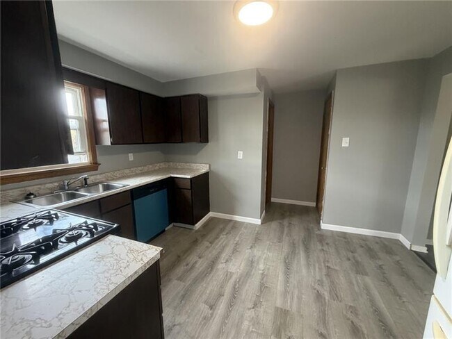 Building Photo - 9280 N Florence Rd