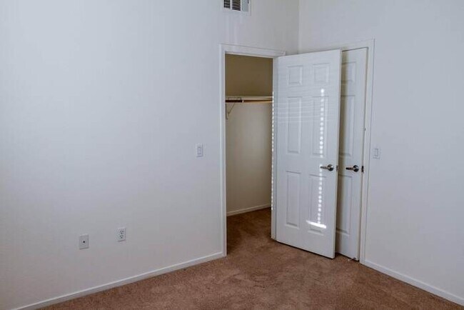 Building Photo - 1251 Whitney Ranch Pkwy