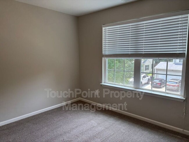 Building Photo - 3833 Fircrest Dr