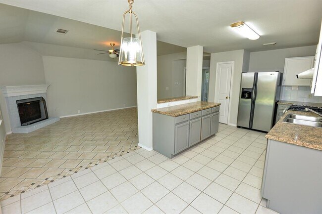 Building Photo - 2109 Kimra Ln