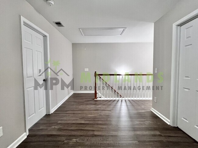 Building Photo - 112 Saluda Springs Ct