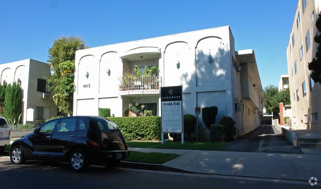 Building Photo - 4415 Ventura Canyon Ave
