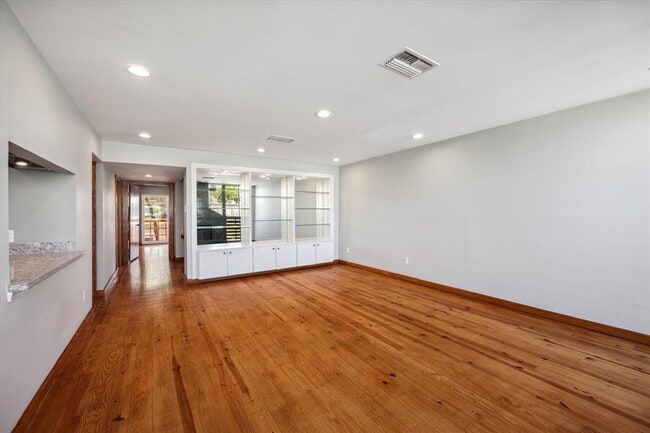 Building Photo - 1503 Fairview St