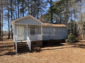 Building Photo - 2240 Sherwood Ave