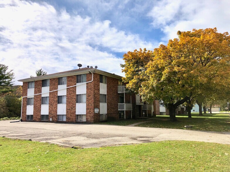 Creekview Apartments Rockford, IL Apartment Finder