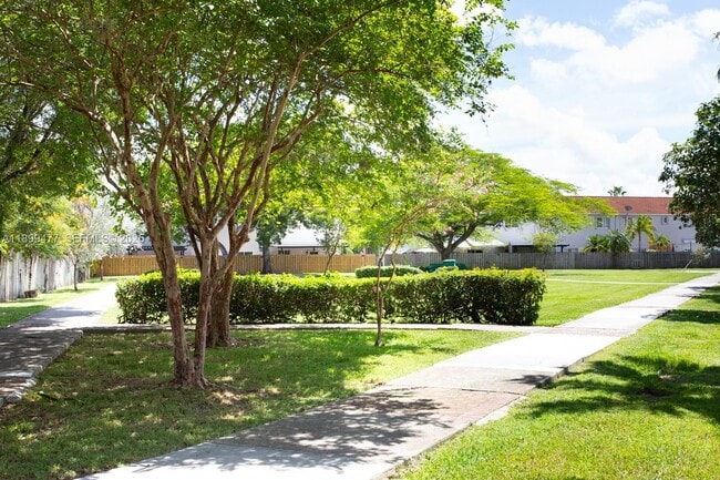 Building Photo - 14219 SW 126th Pl