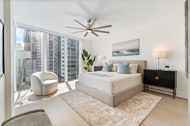 Building Photo - 333 Las Olas Way