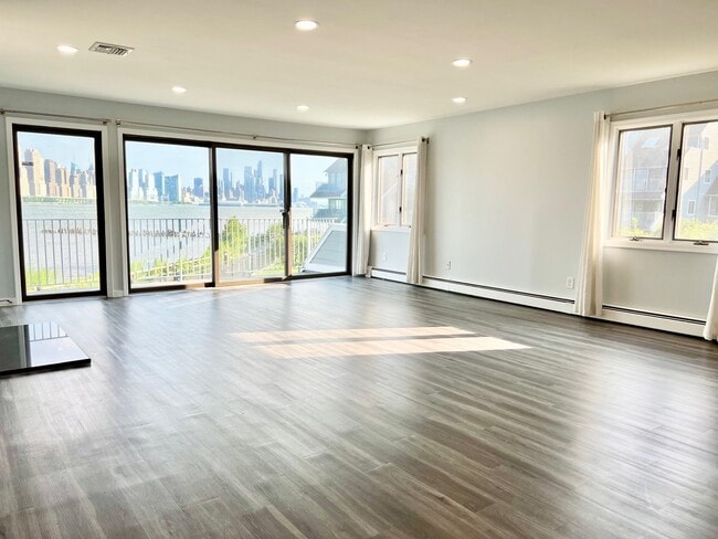 Building Photo - 4C Cove Ln