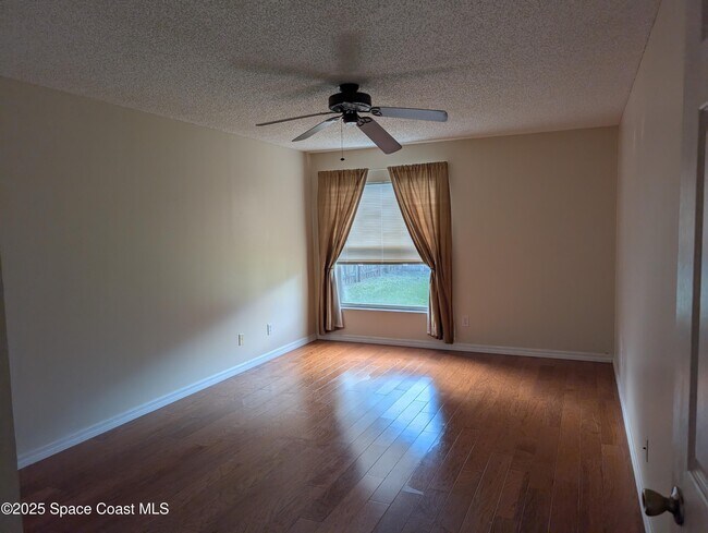 Building Photo - 6130 Meghan Dr