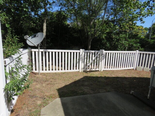 Building Photo - 936 Cinnamon Dr