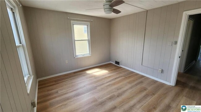 Building Photo - 324 Walnut St