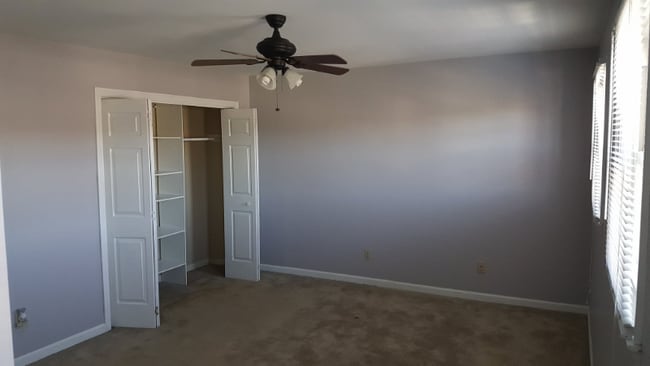 Building Photo - 483 Bramblewood Ln