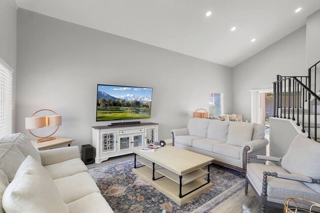Building Photo - 40605 Ventana Ct