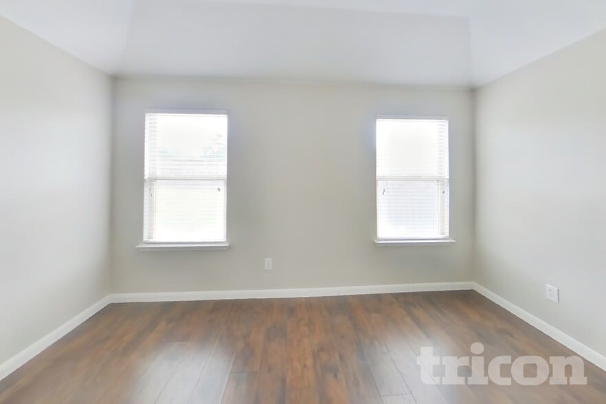 Building Photo - 508 Crazy Horse Dr