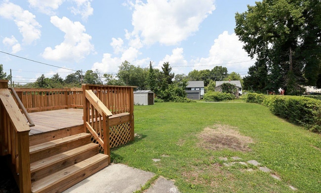 Building Photo - 502 Patrick Ave