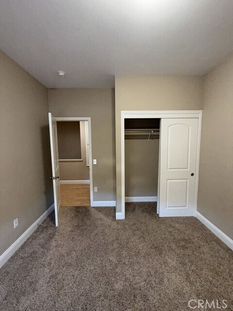 Building Photo - 10401 Point Lakeview Rd