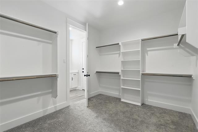 Building Photo - 1000 Hennesay Pk