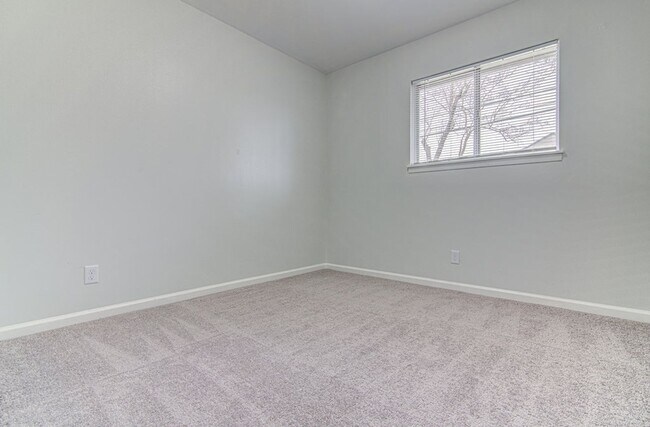 Building Photo - Windsor Park 3/2 unit TOTAL REMODEL!