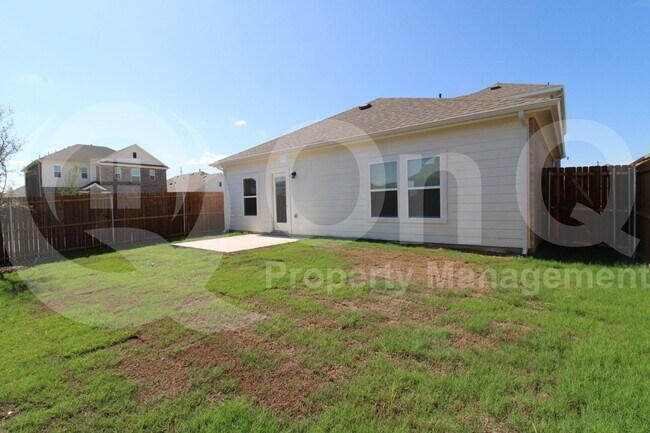Building Photo - 330 Fire Rock Dr