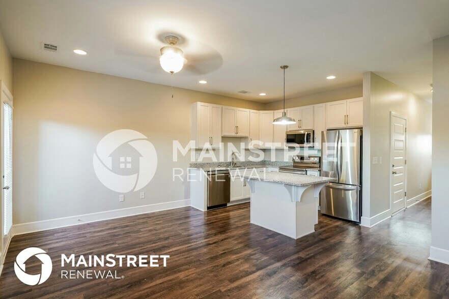 Building Photo - 122 Hartsville Ct