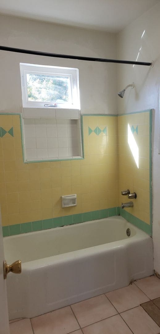 Building Photo - Normal Heights 1bdr!