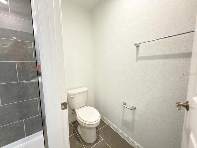 Building Photo - 1327 Normandy Dr