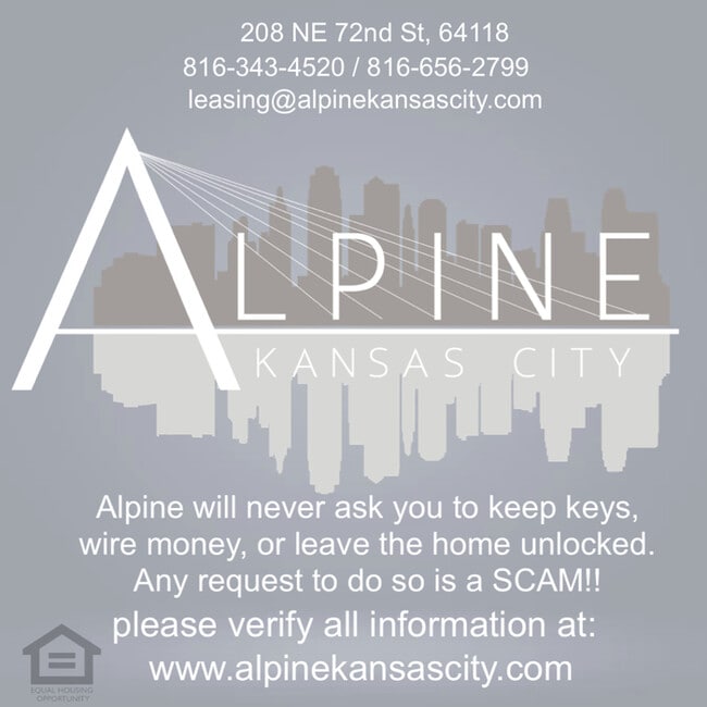 Building Photo - Spacious Gladstone Duplex, Croner Lot, 2 Car Garage!