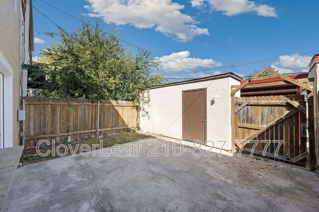 Building Photo - 6605 Spring Hurst Dr