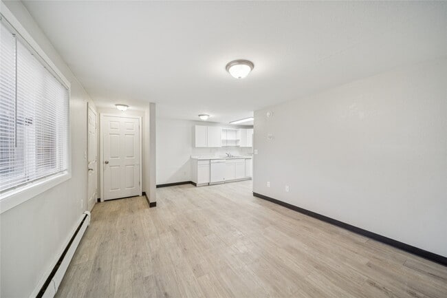 Building Photo - 12332 End St