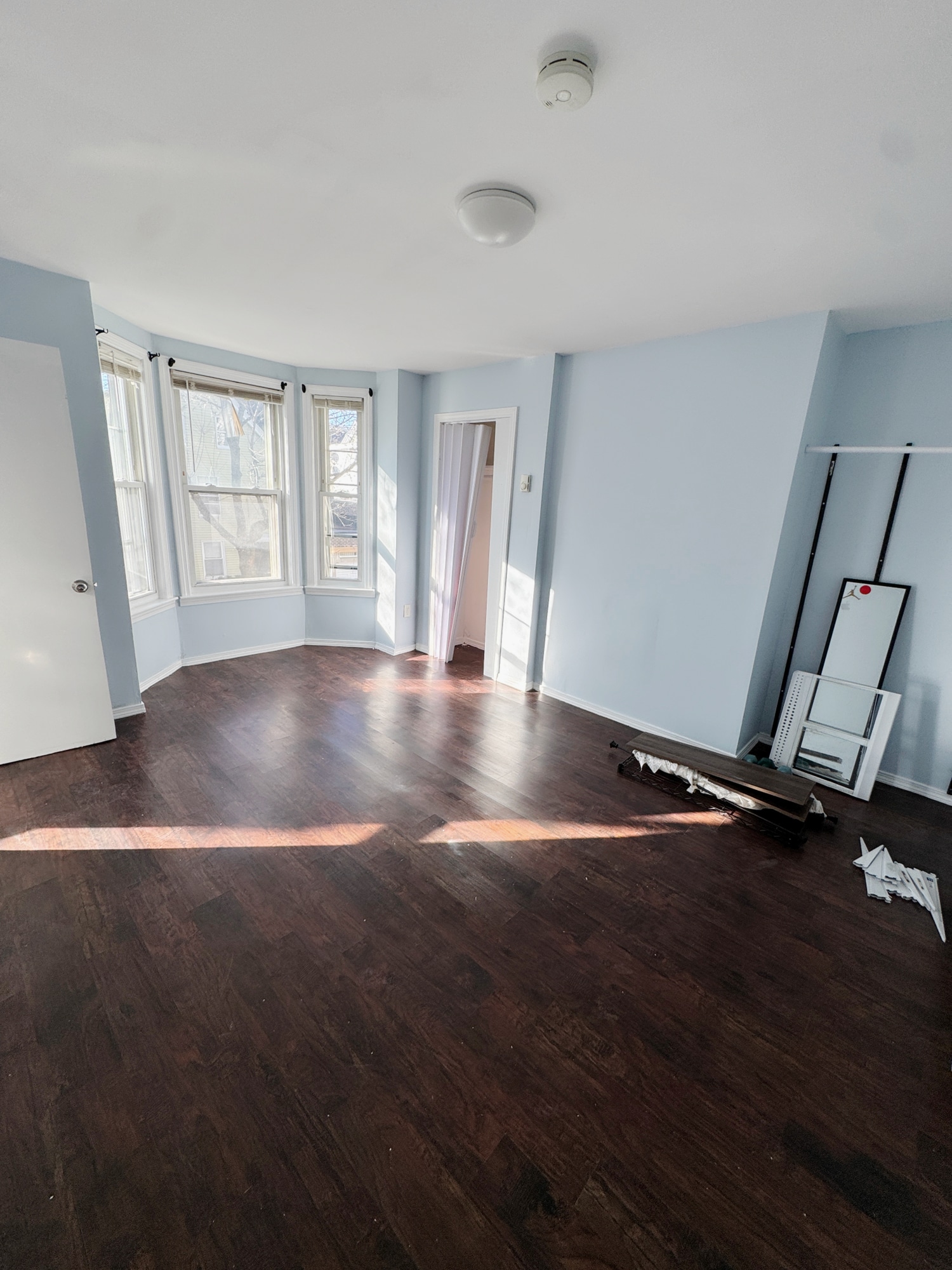 Building Photo - 128 Putnam St