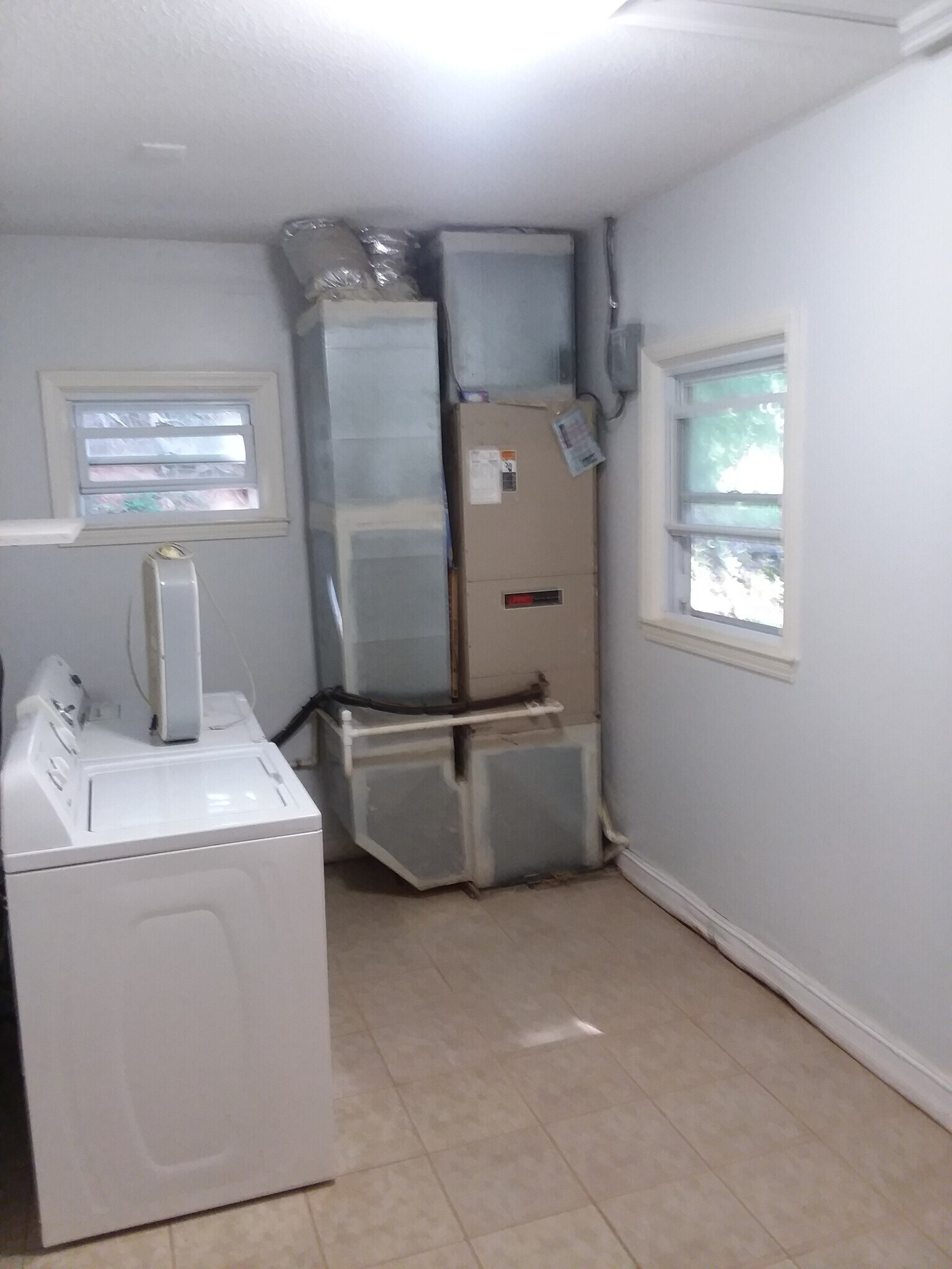 Laundry Room - 545 School Rd