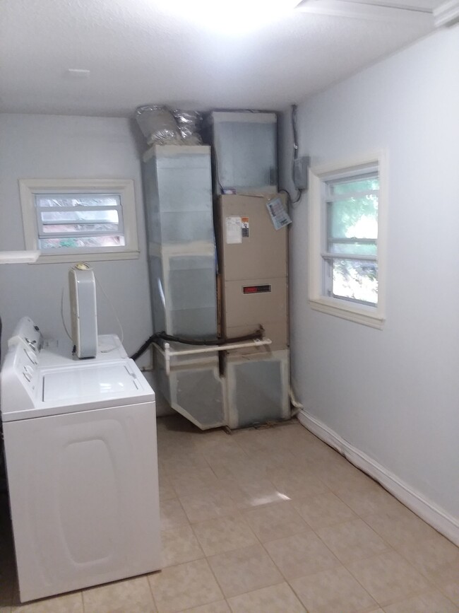 Laundry Room - 545 School Rd