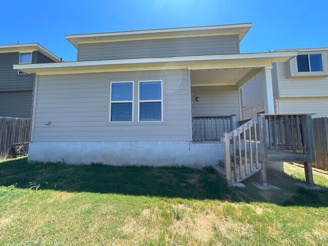 Building Photo - Room in Single Family Home on Spinnaker Loop