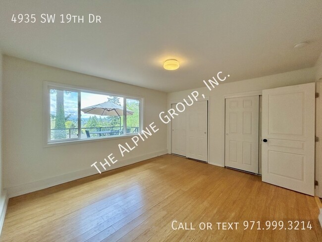 Building Photo - 4935 SW 19th Dr