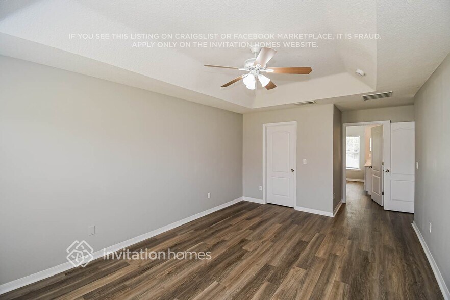 Building Photo - 10143 Meadow Point Dr