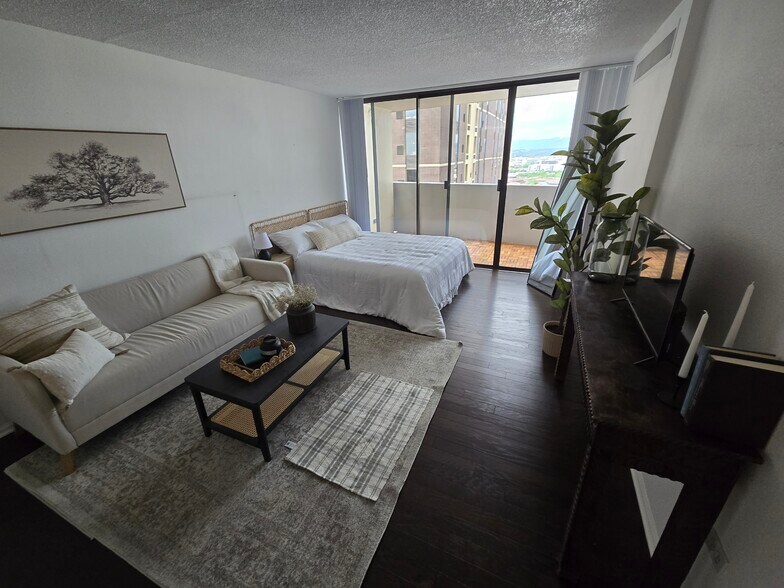 Building Photo - 1020 15th St