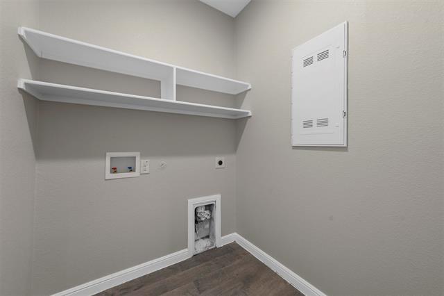 Building Photo - 3318 Camden Creek Dr