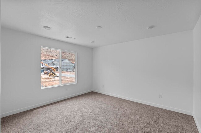 Building Photo - 2133 Wolverine Wy