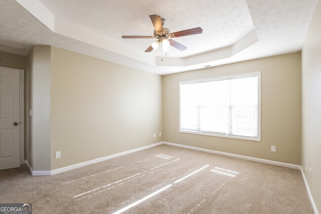 Building Photo - 2022 Santenay Dr S W