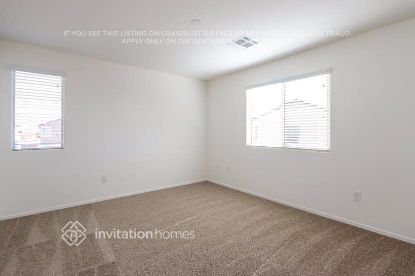 Building Photo - 1285 E Dragon Fly Rd