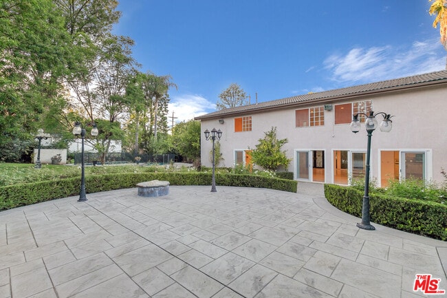 Building Photo - 19016 Wells Dr