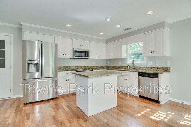 Building Photo - 486 Granite Point