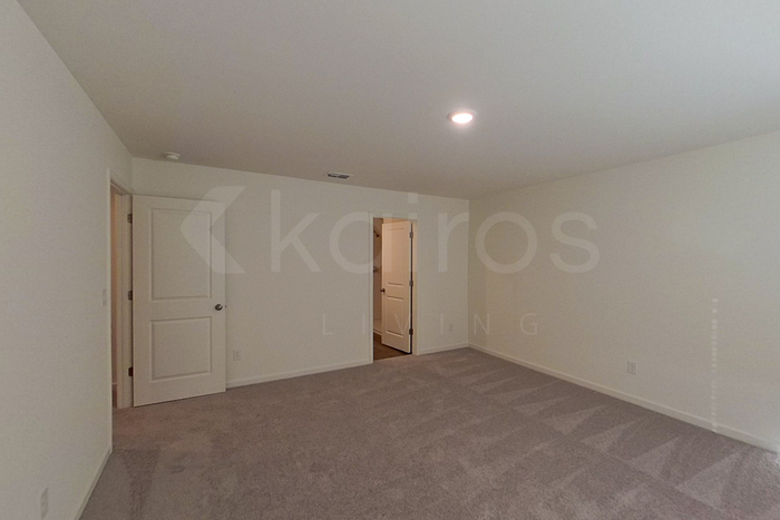 Building Photo - 108 Flat Rock Ml Trl