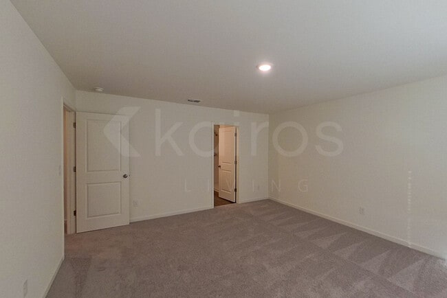 Building Photo - 108 Flat Rock Ml Trl