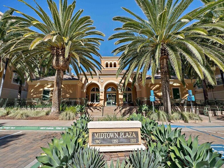 Building Photo - 1390 Saddle Rack St