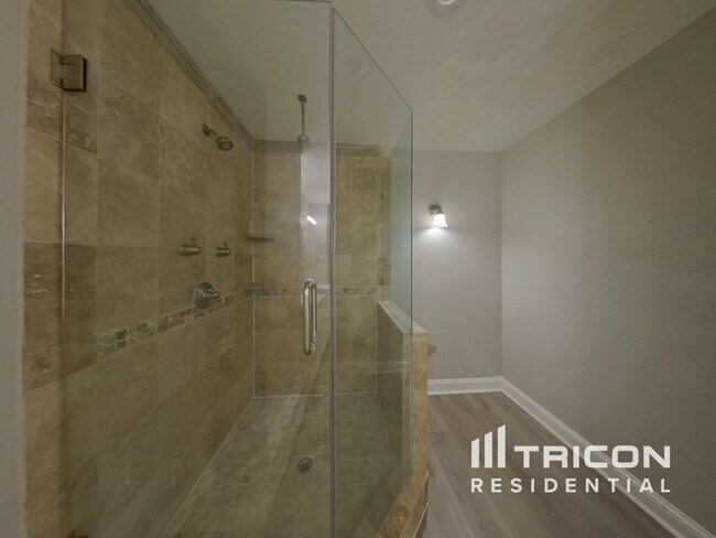 Building Photo - 7724 Grassland Dr