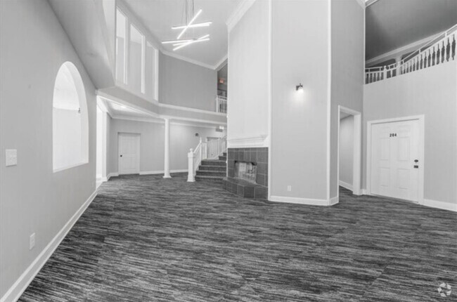 Building Photo - 5399 Northland Dr