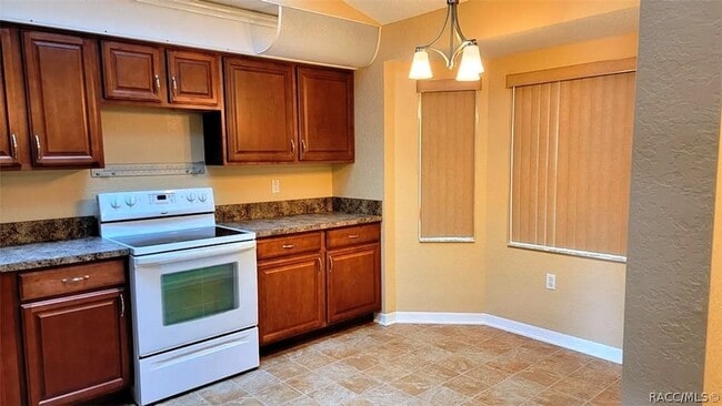 Building Photo - 732 Sinclair Terrace