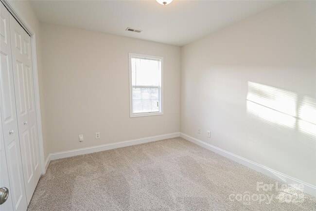 Building Photo - 3007 Laurel Creek Ln